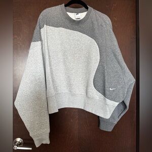 Nike Women’s Color Clash Fleece Sweatshirt